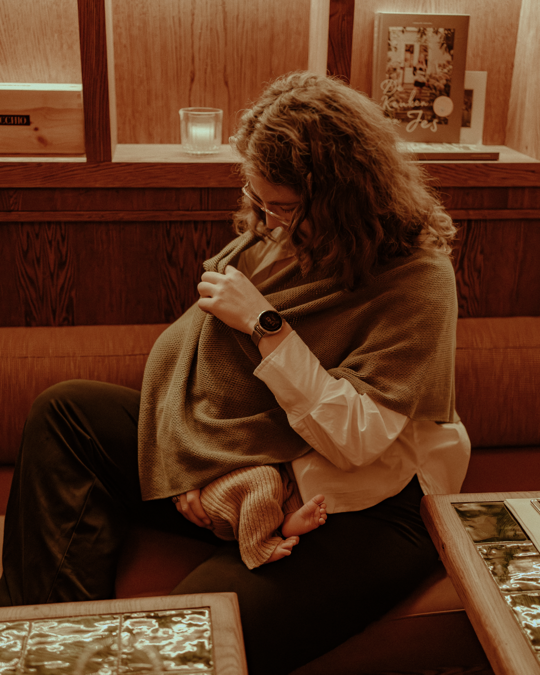 Momcho Breastfeeding Cover In Shade Flora