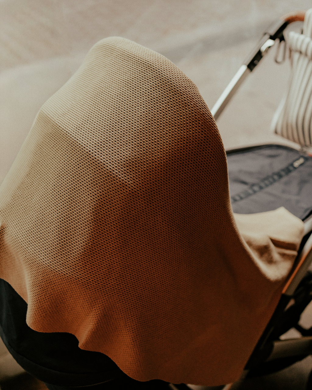 Momcho Breastfeeding Cover In Shade Gaia