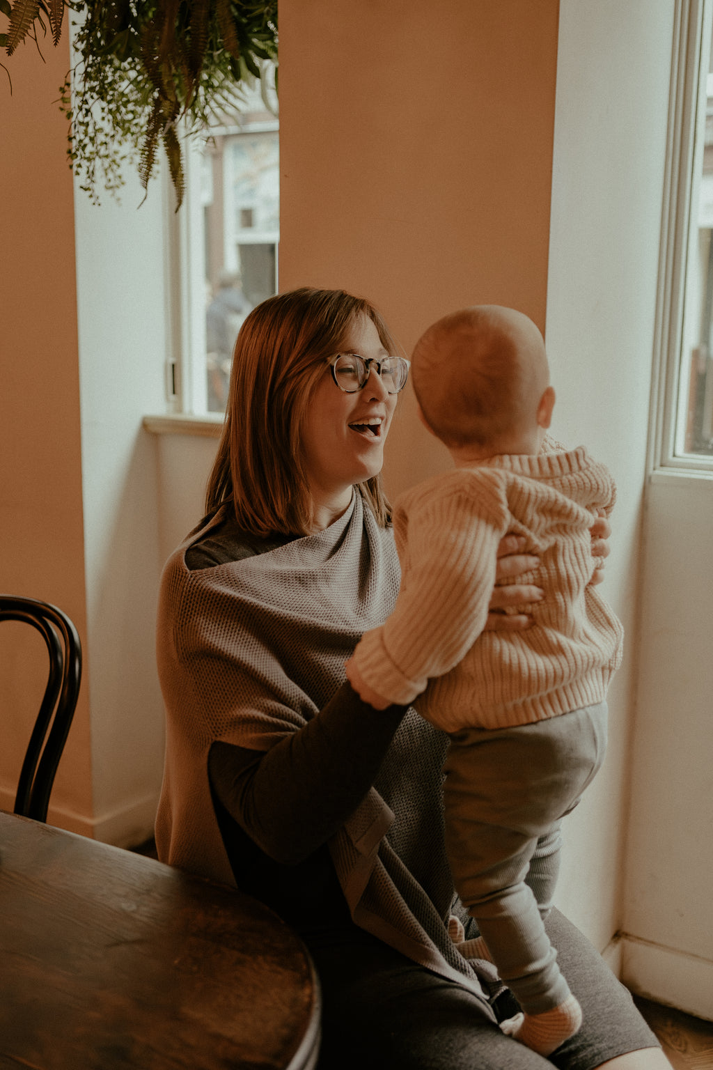 Momcho Breastfeeding Cover In Shade Luna