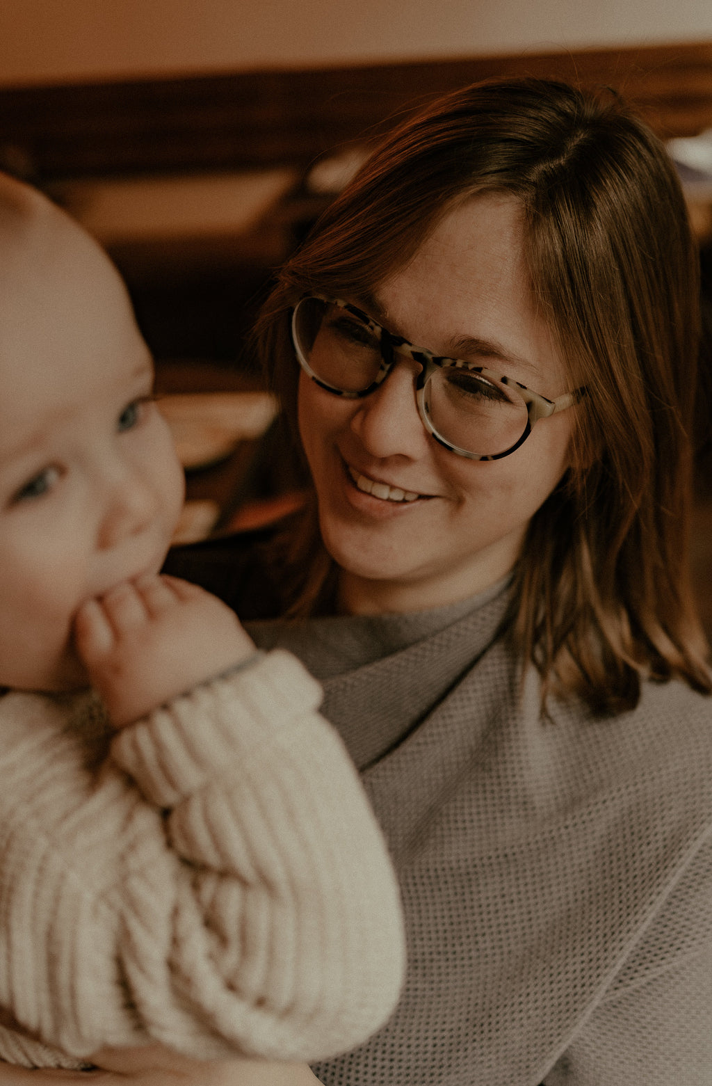 Momcho Breastfeeding Cover In Shade Luna