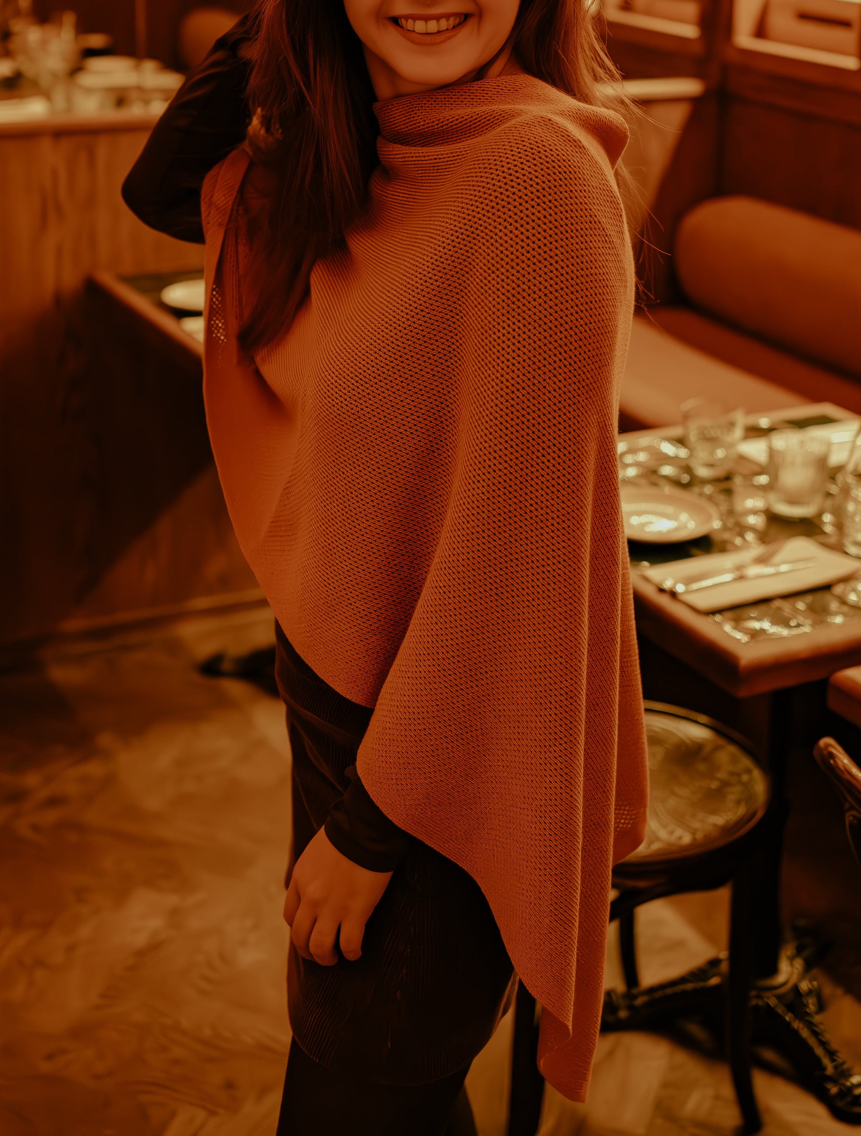 Momcho Breastfeeding Cover In Shade Ambra